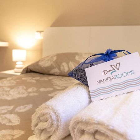 Vanda Rooms 테르몰리 외부 사진