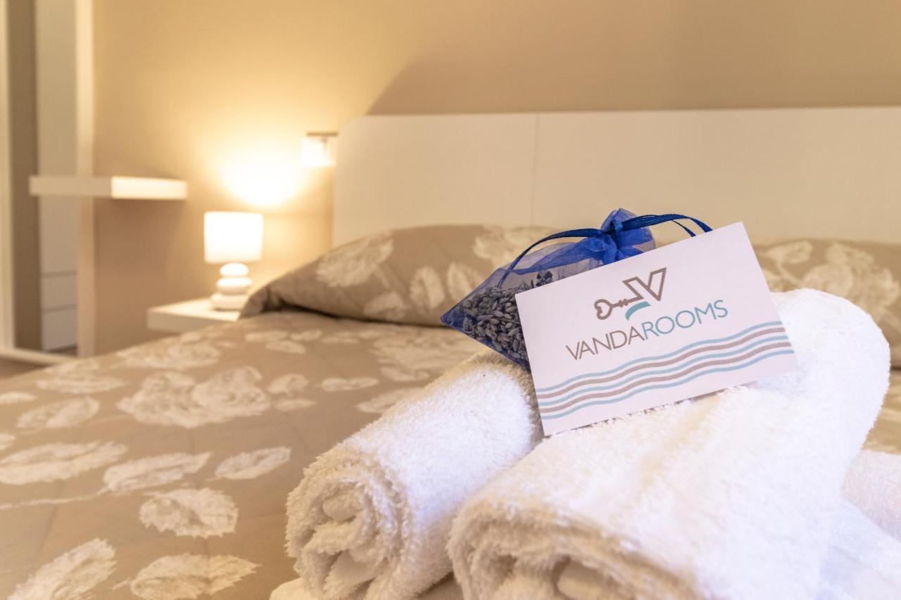 Vanda Rooms 테르몰리 외부 사진