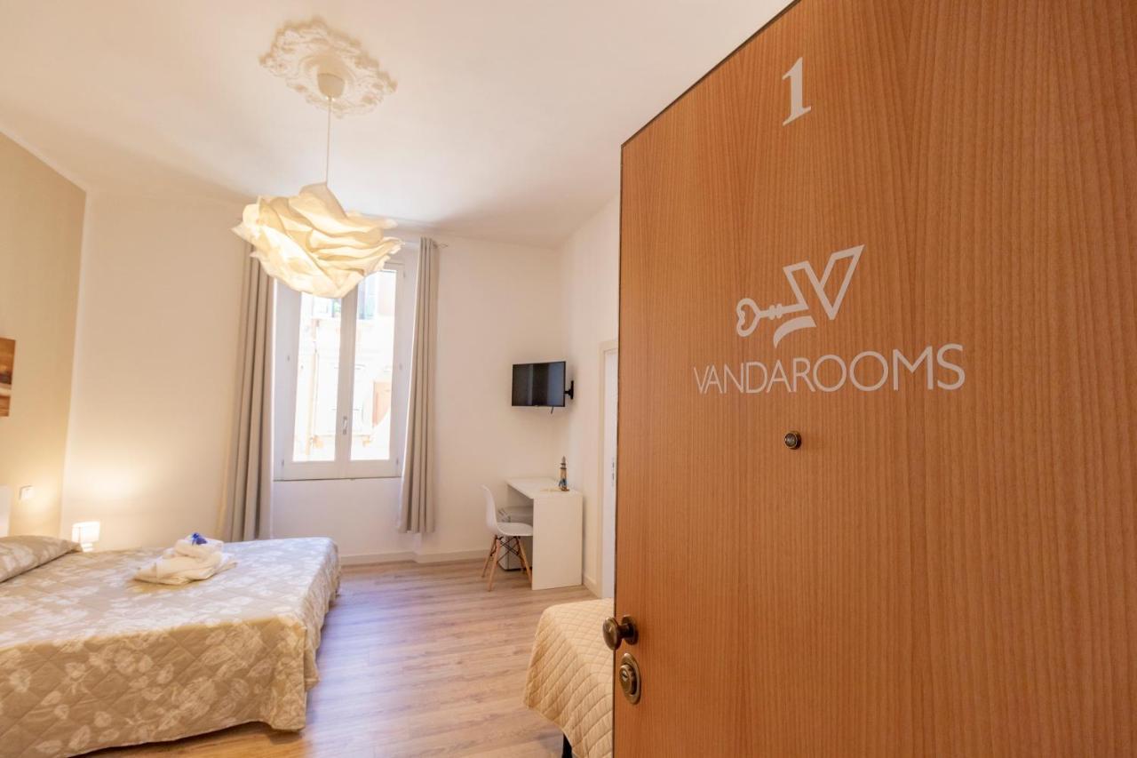 Vanda Rooms 테르몰리 외부 사진